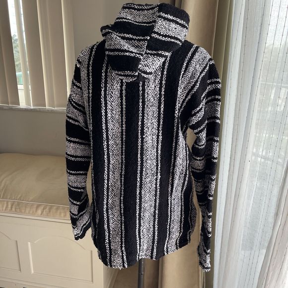 Baja Mexican Made Drug Rug Surf Hoodie Rastafarian Black White M - Picture 2 of 5